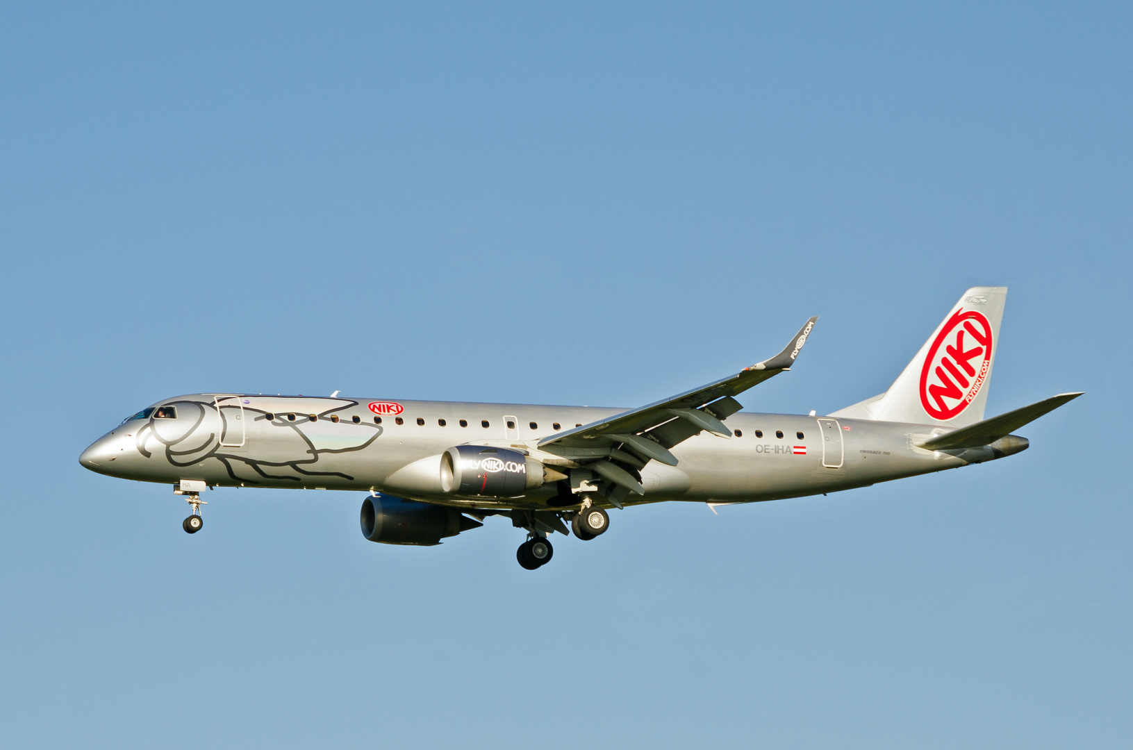 Niki Embraer ERJ-190-100LR