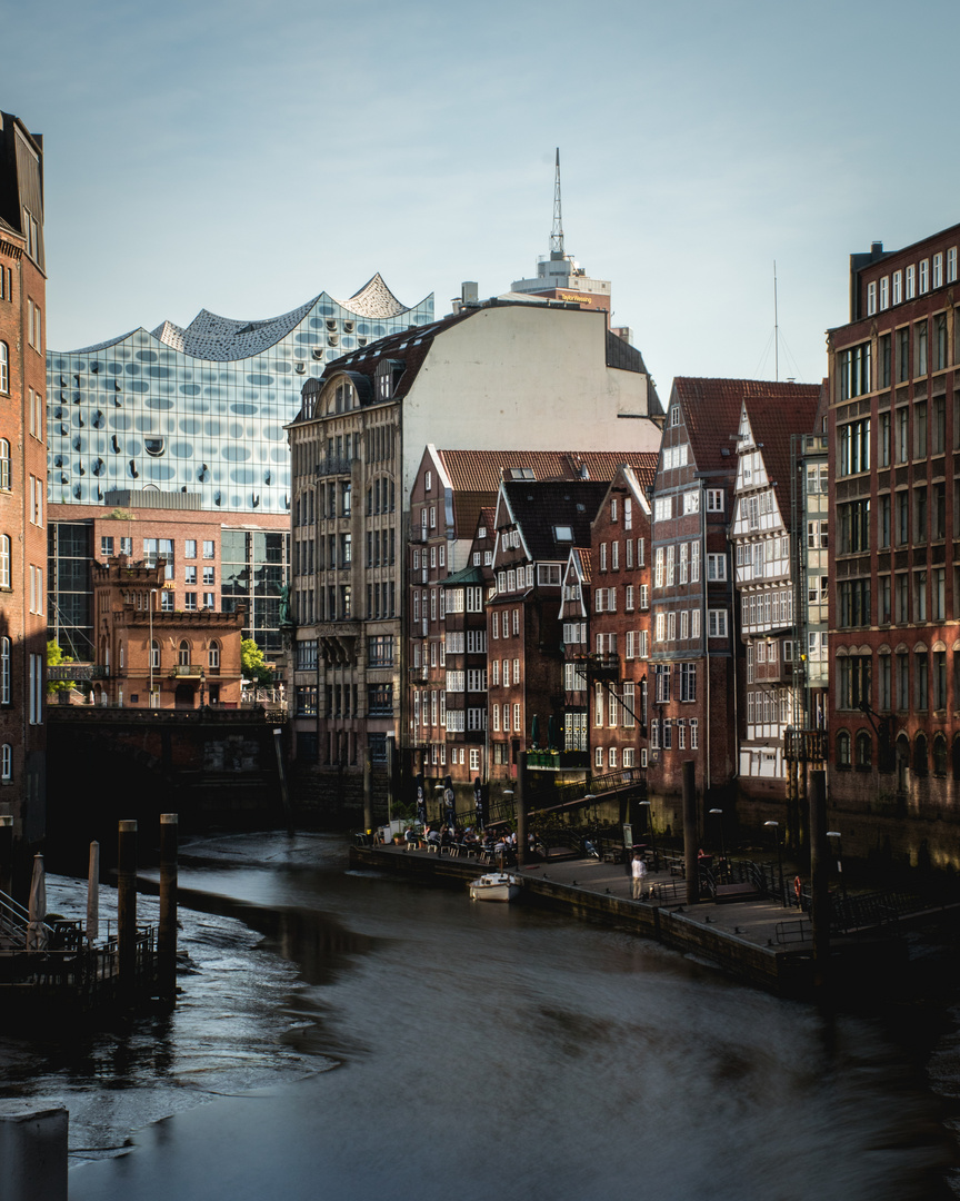 Nikolaifleet and Elbphilharmonie Hamburg