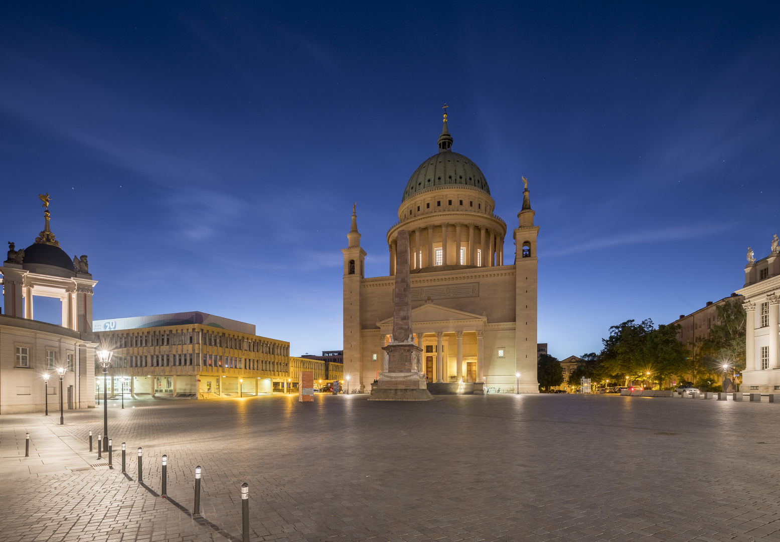 Nikolaikirche in Potsdam ....