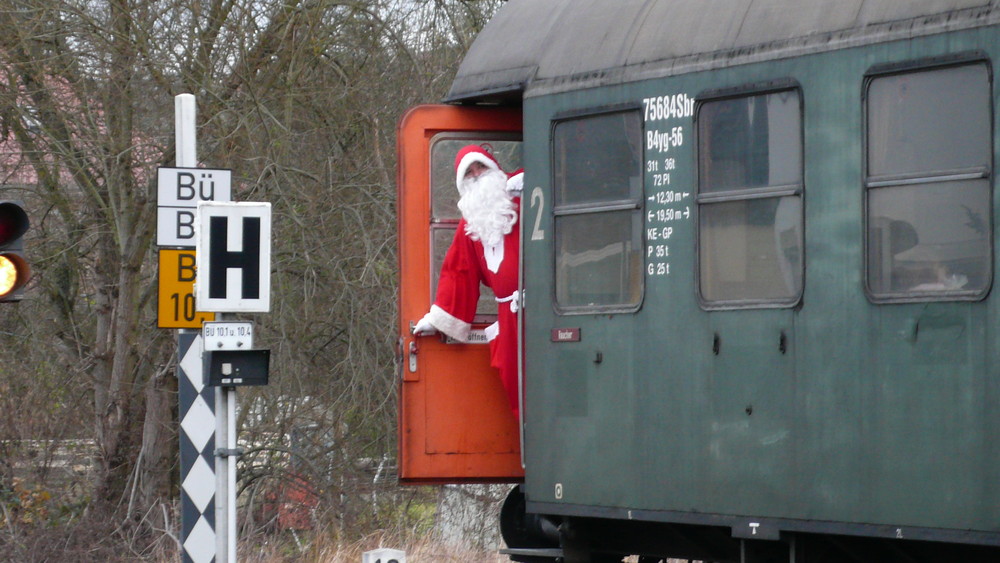 Nikolaus auf Nostalgiefahrt