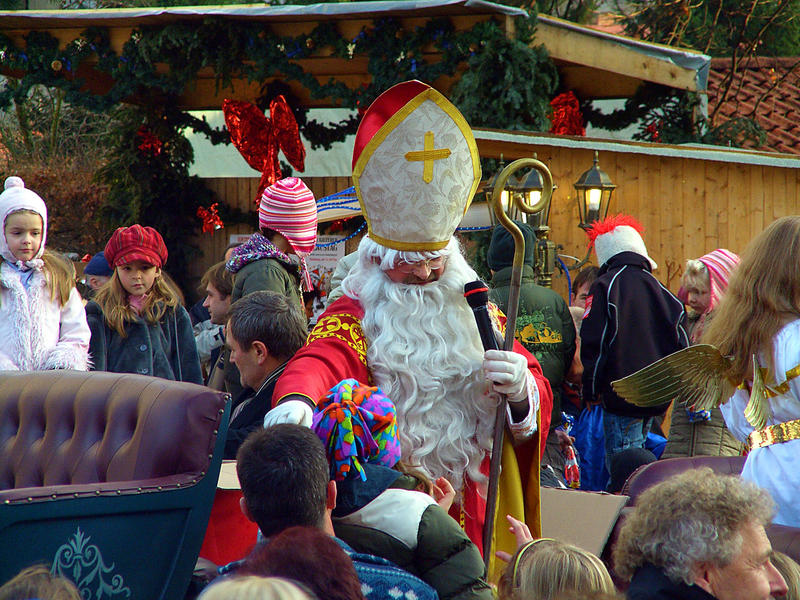 Nikolaus-entertainment Wimmelbild