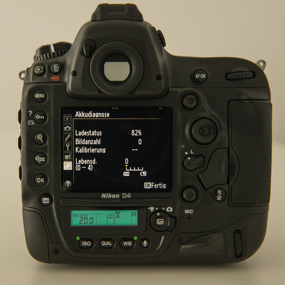 Nikon D4 zu verkaufen 3