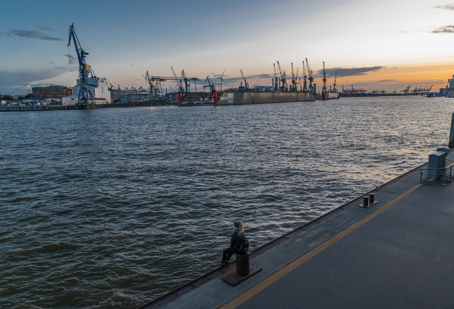 Nikon D850 Testaufnahmen Hafen Hamburg Sonnenuntergang
