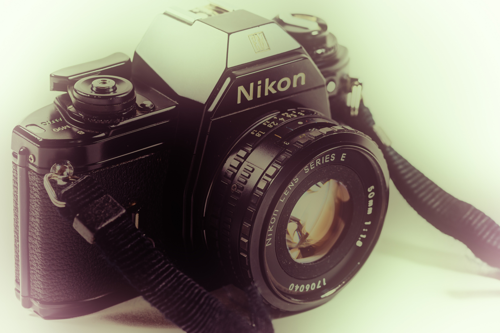 Nikon EM