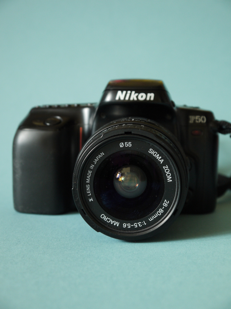 Nikon F 50