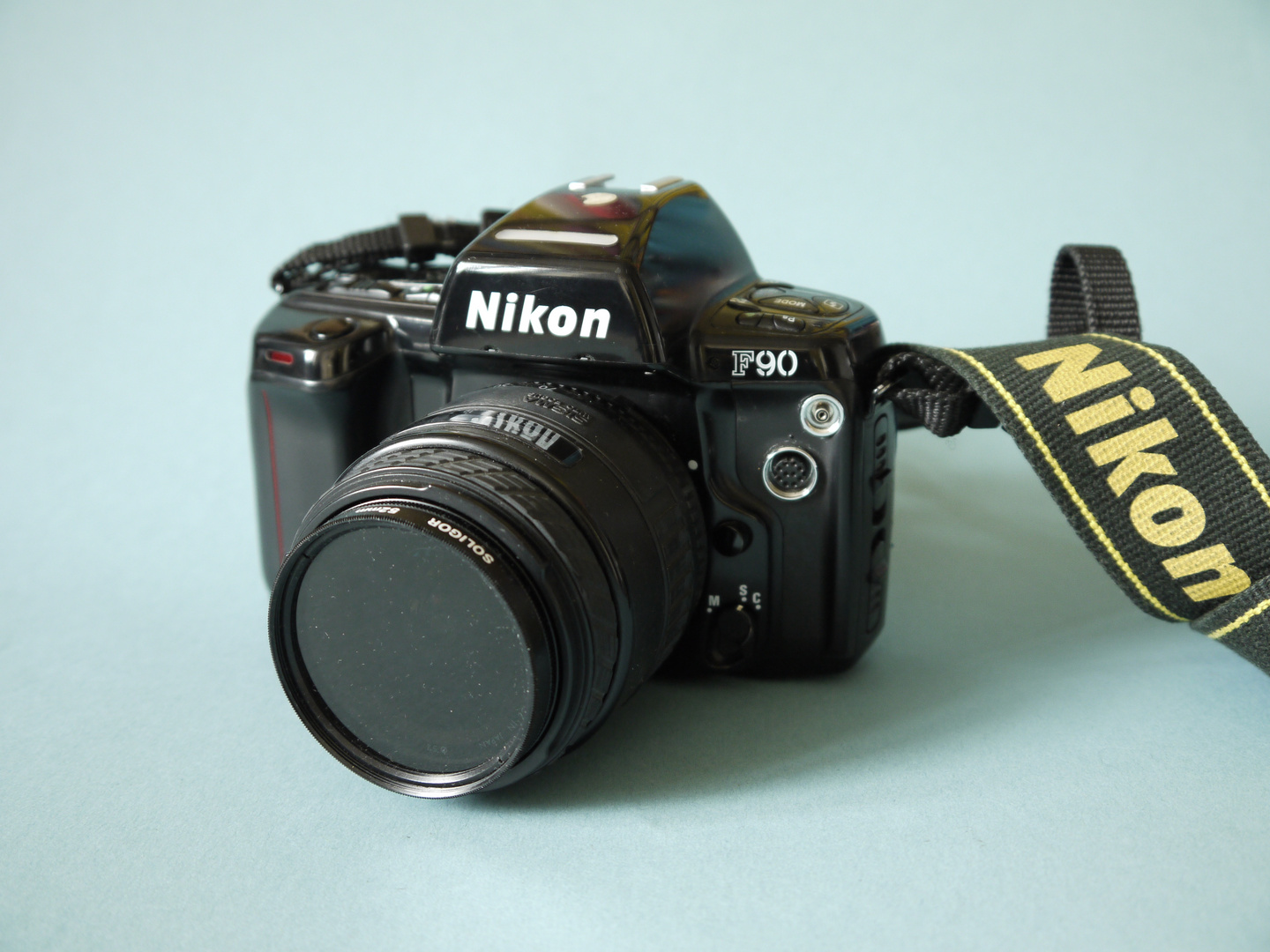 Nikon F 90