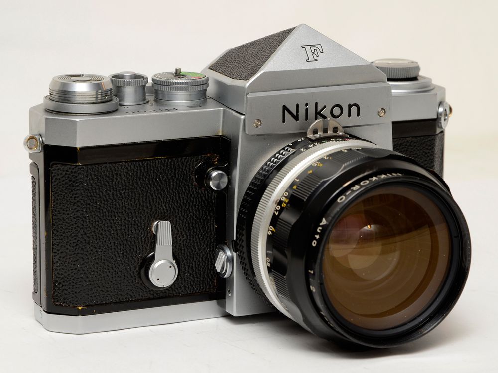 Nikon F