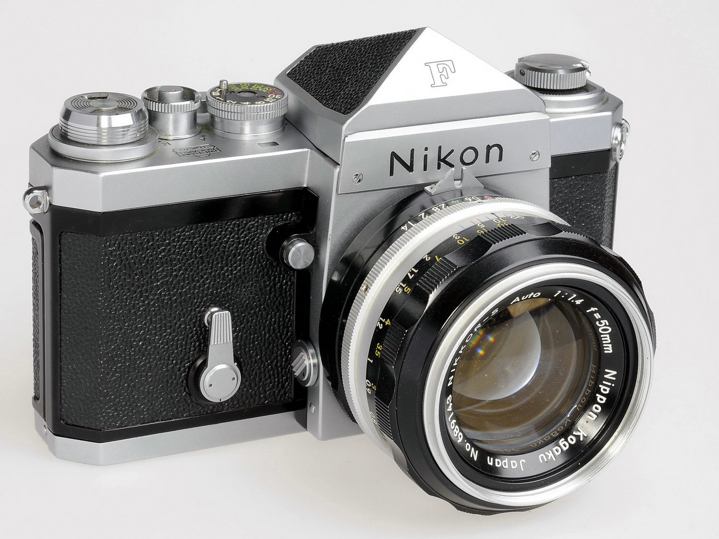 Nikon F with eyelevel finder - 1965