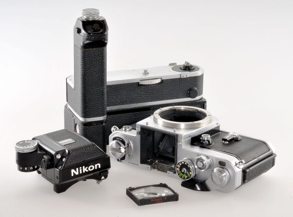 Nikon F2A + MD2