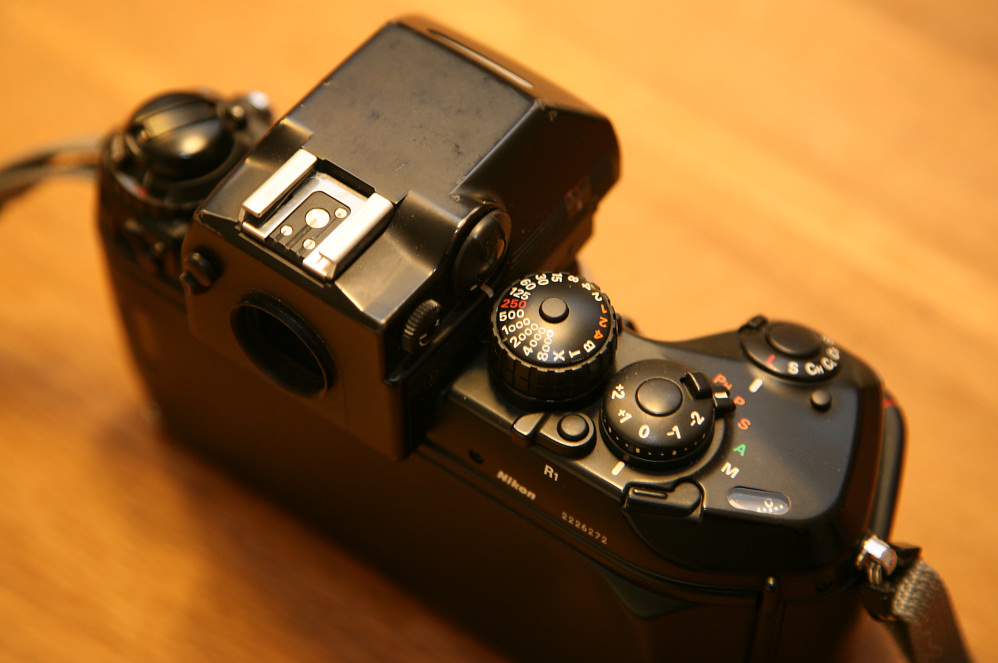 NIKON F4 -3