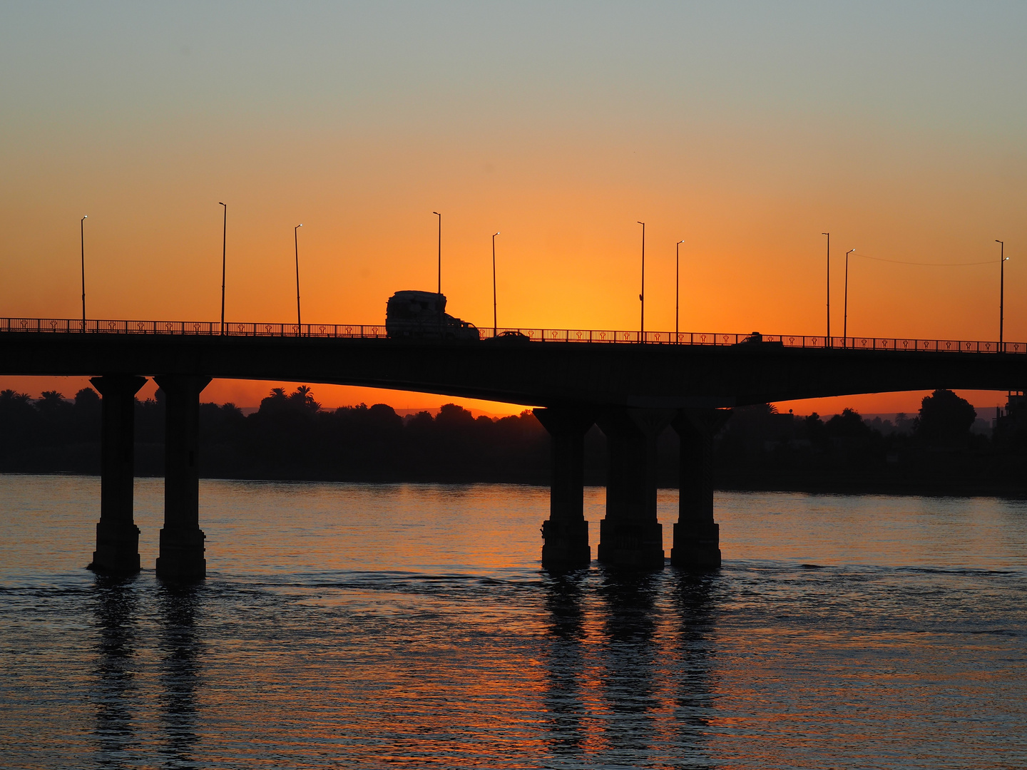 Nilbrücke Nacht 1