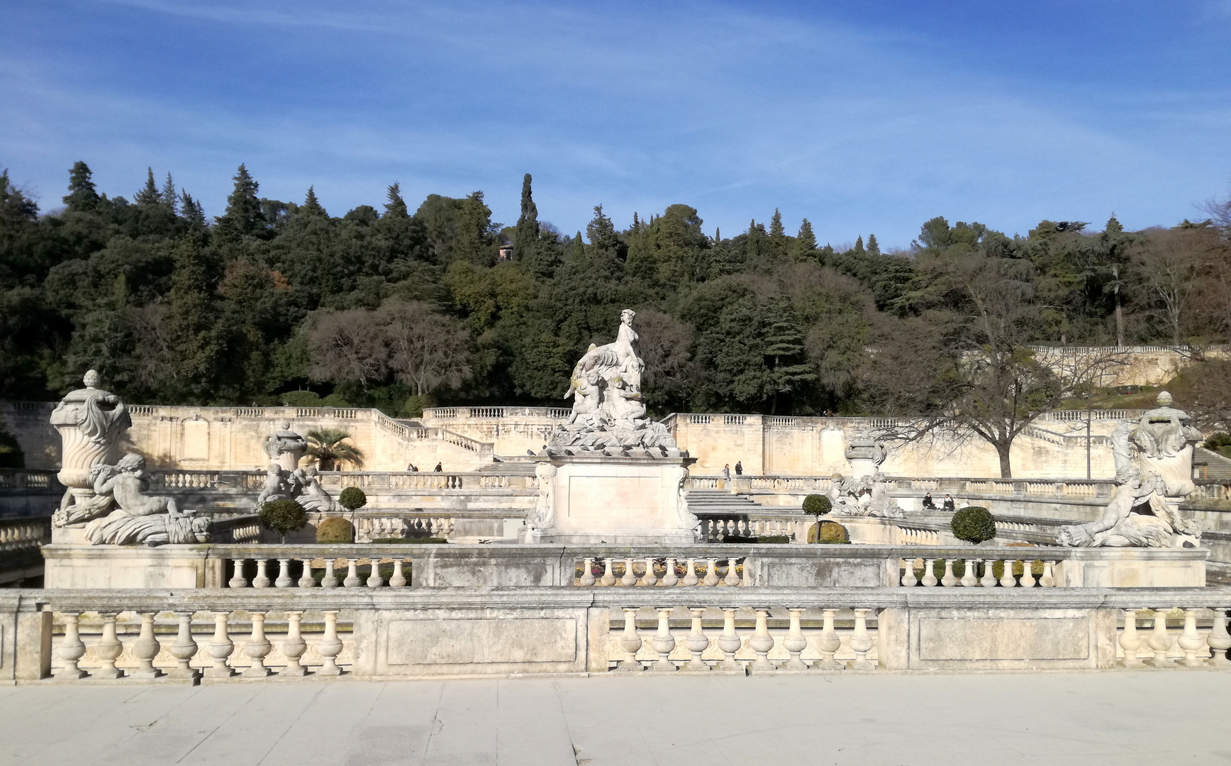 Nimes, les Jardins de la Fontaine ...