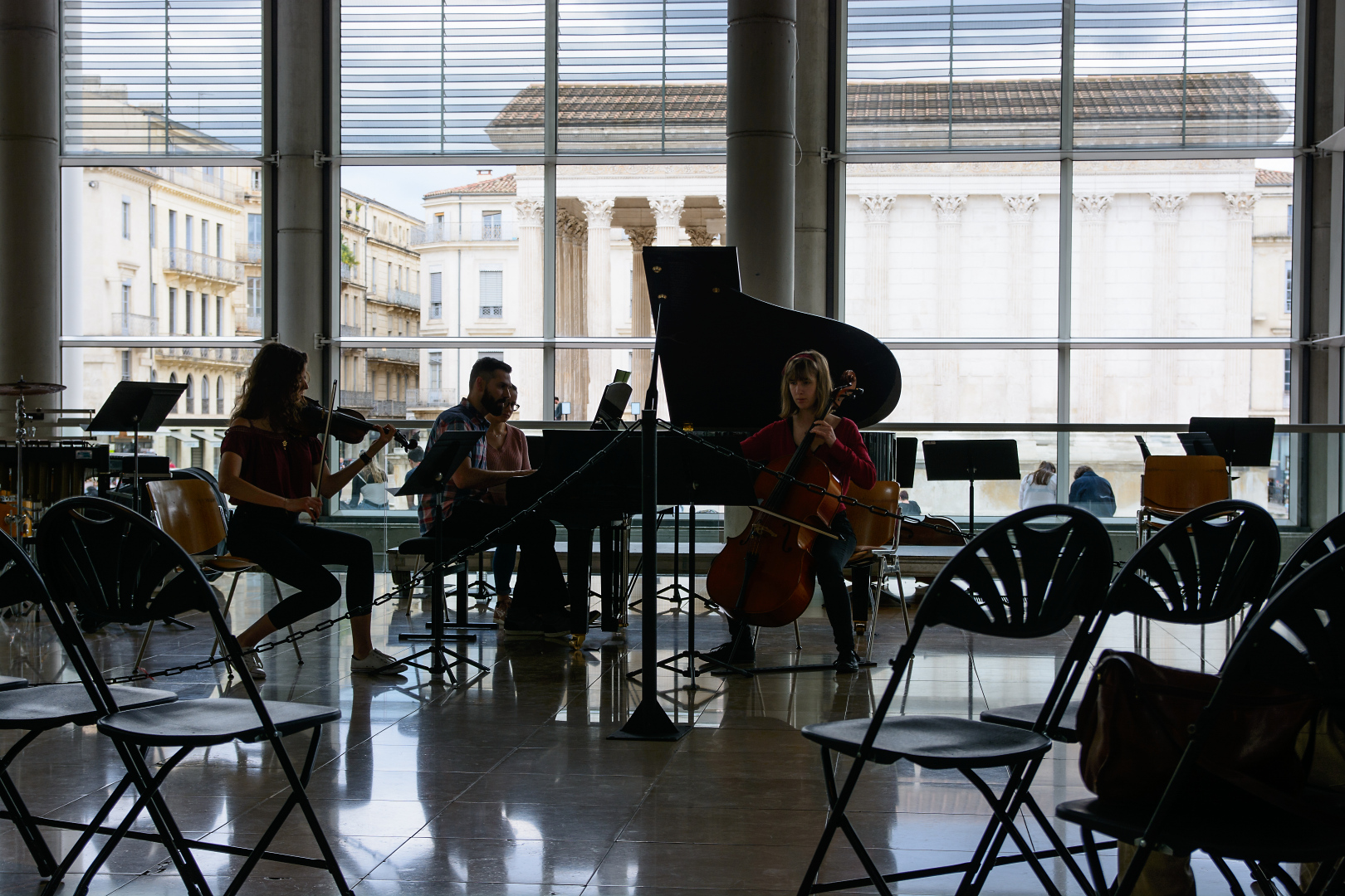 Nimes - Musik im Carrée