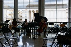 Nimes - Musik im Carrée