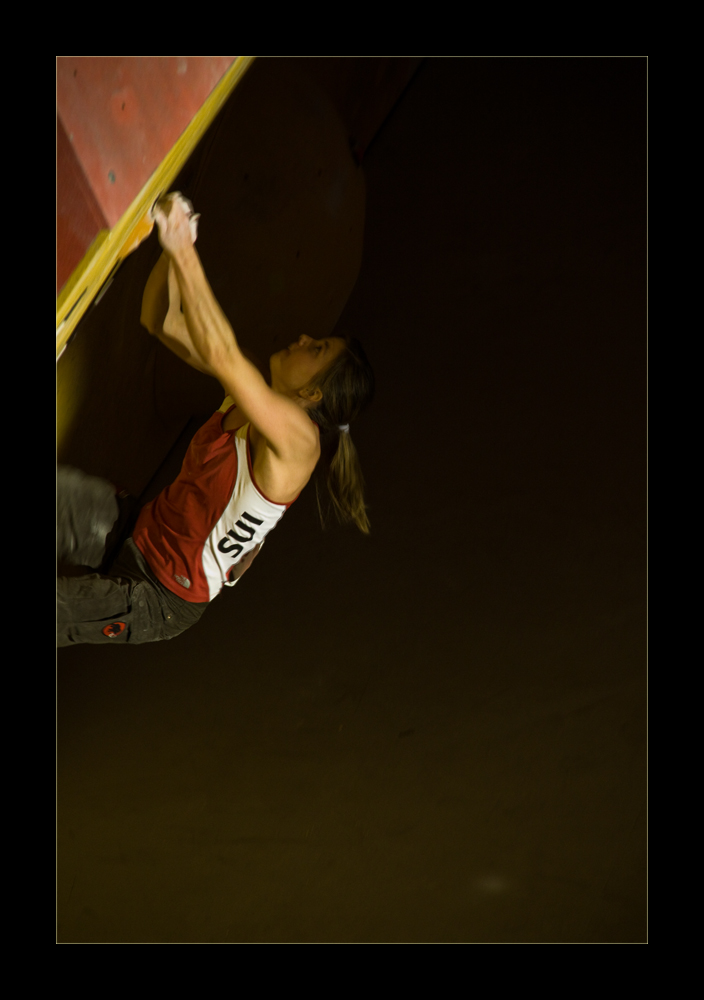 Nina Caprez bouldert zur Schweizermeisterin im Bouldern