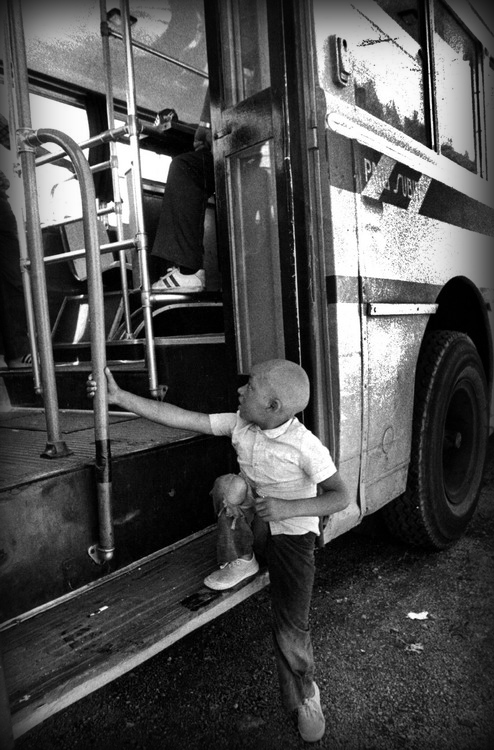 Niño omnibus, documental, fotoperiodismo,, Montevideo, Uruguay