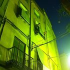 Niños en un balcon