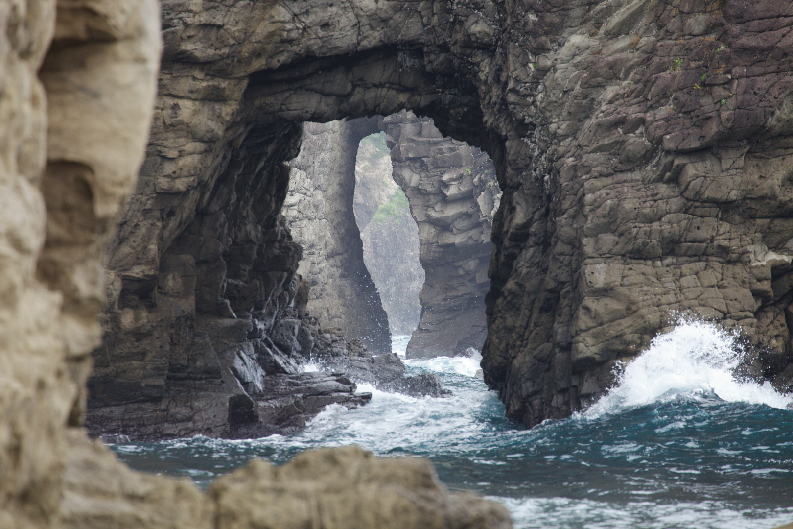 NishiIzu - the tunnel-rocks at the sea