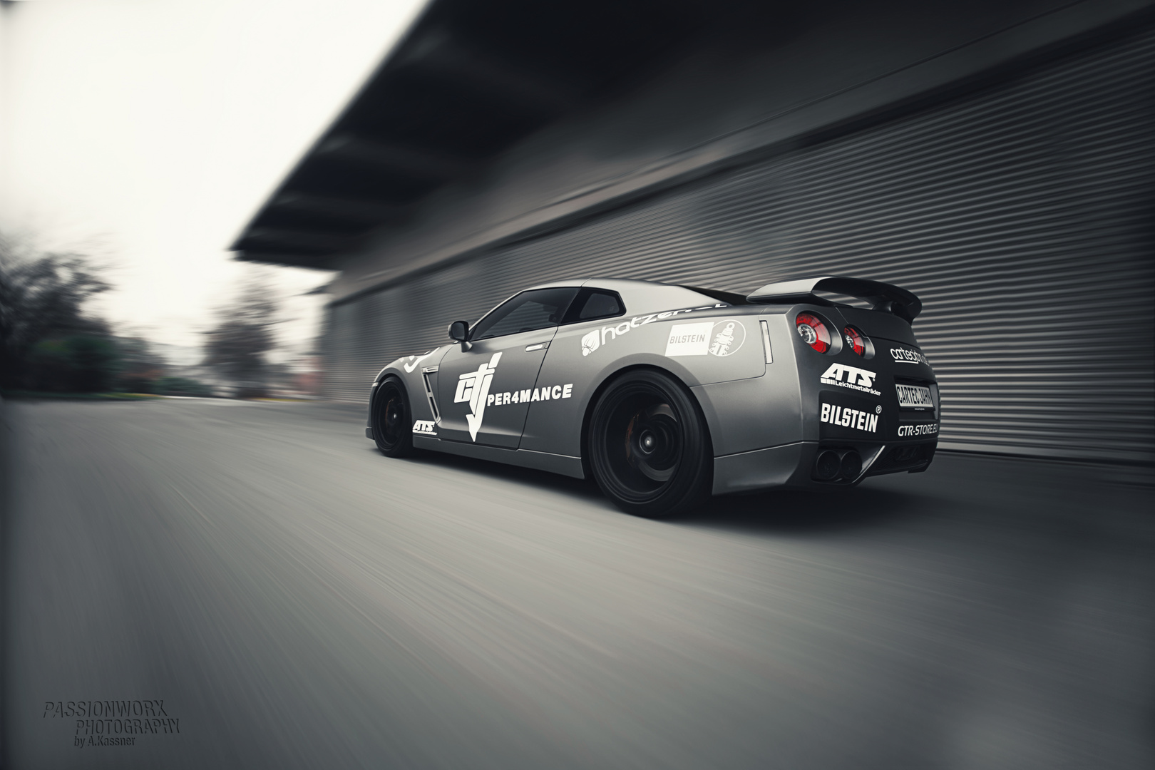 Nissan GTR CTJ PER4MANCE Rigshot