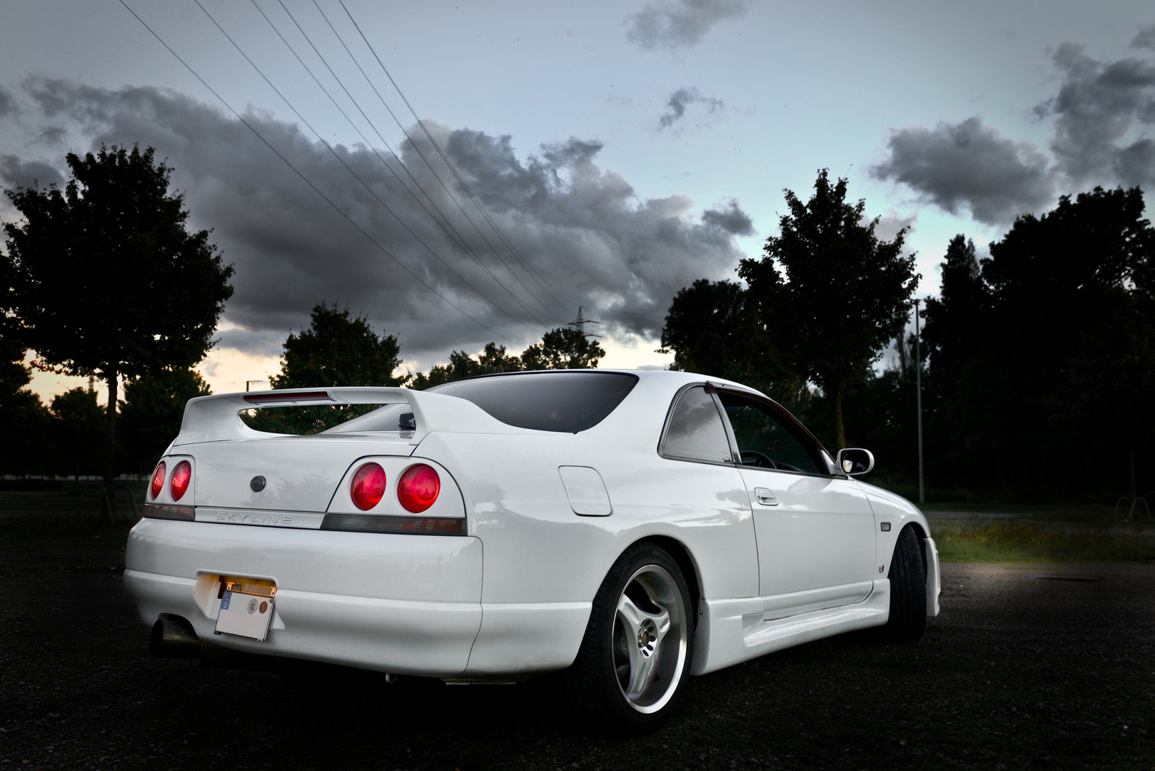 Nissan Skyline 2