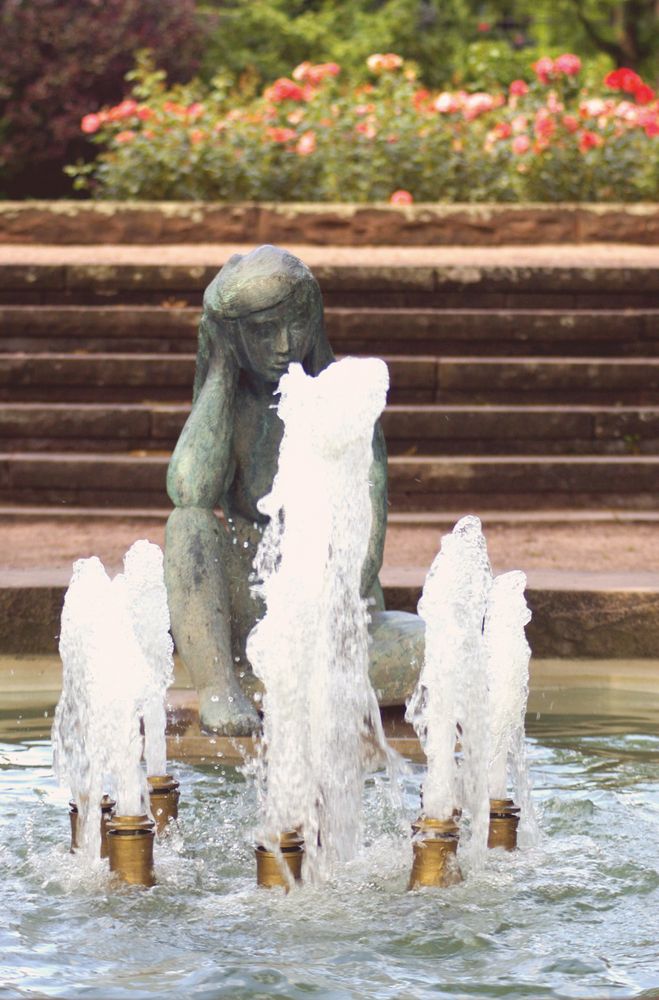 Nixenbrunnen im Schlosspark von Aschaffenburg von ANDY 23 