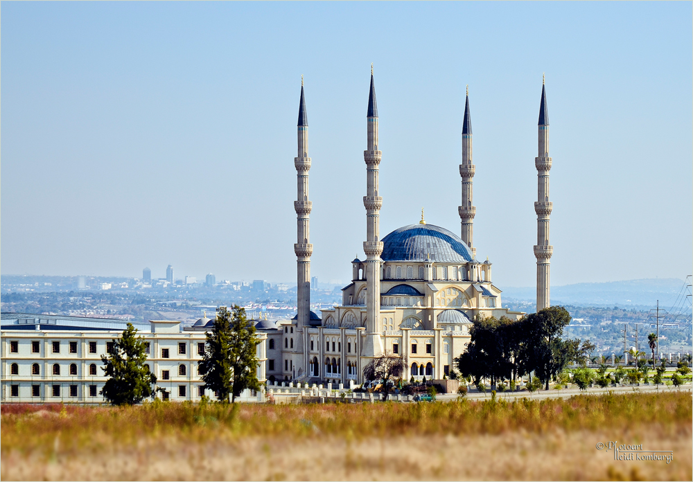 Nizamiye Moschee