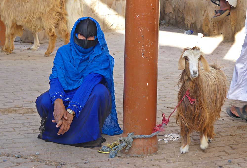 Nizwa Frauen