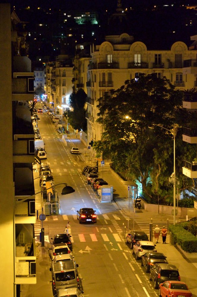 Nizza bei Nacht