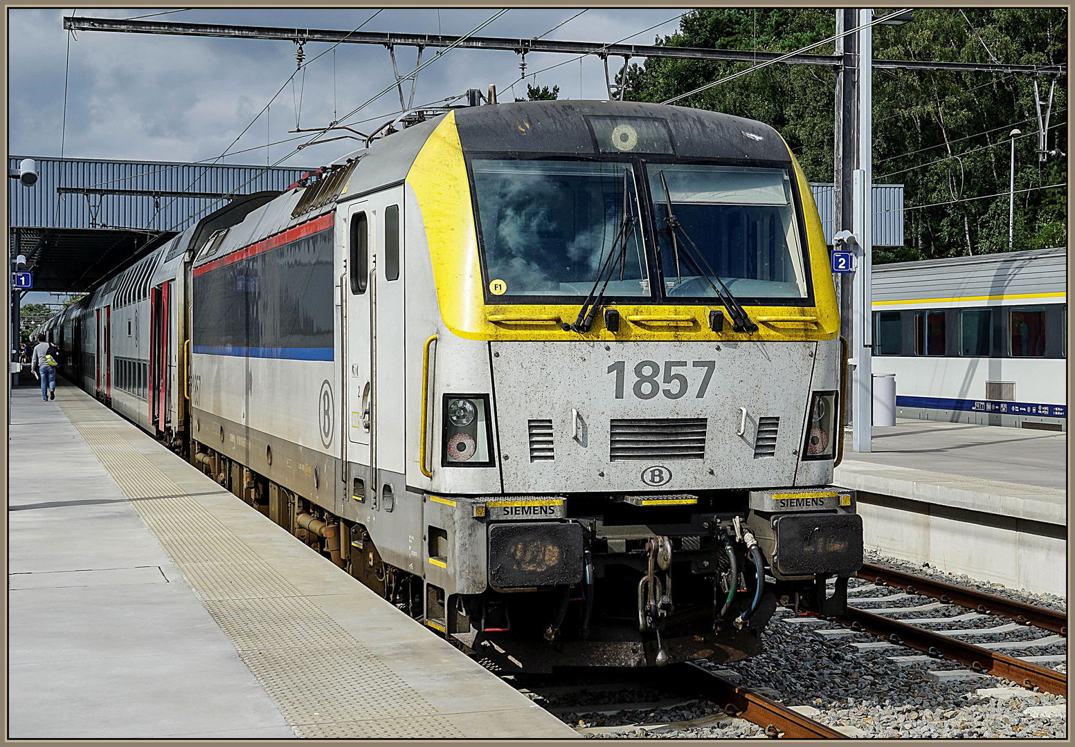 NMBS 1857 im Bahnhof Genk / Belgien