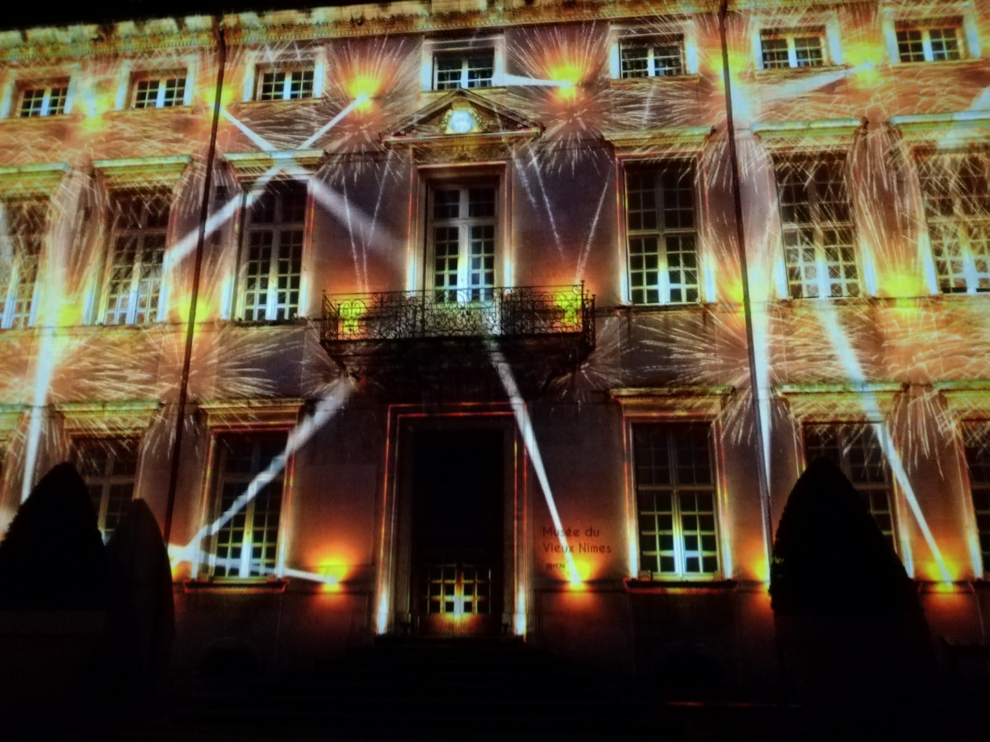 Nîmes by Night ....