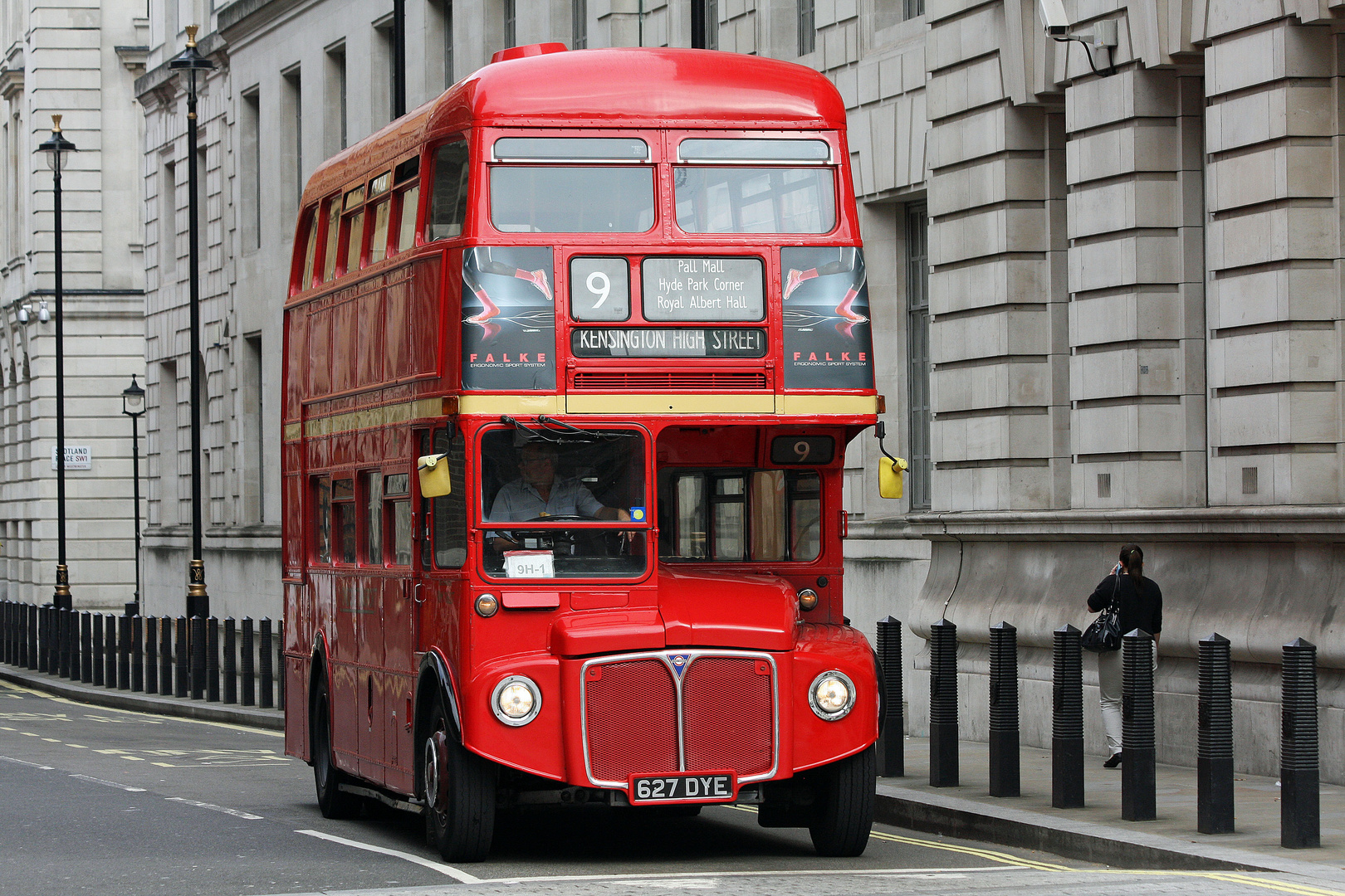 No. 9 to Kensington High Street