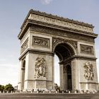 no cars at arc de triomphe