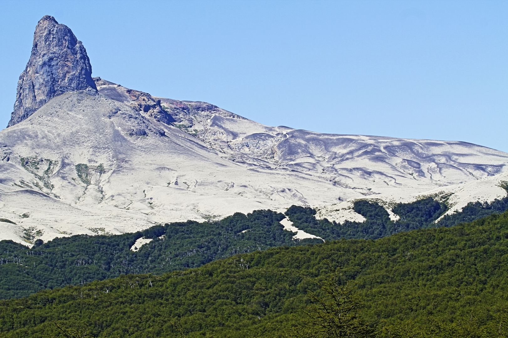 No es nieve, es ceniza que llegó desde un vocán hace 6 años