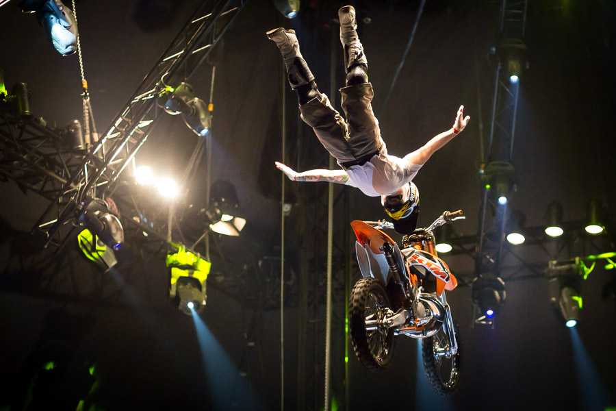 no handed flight through the big top...