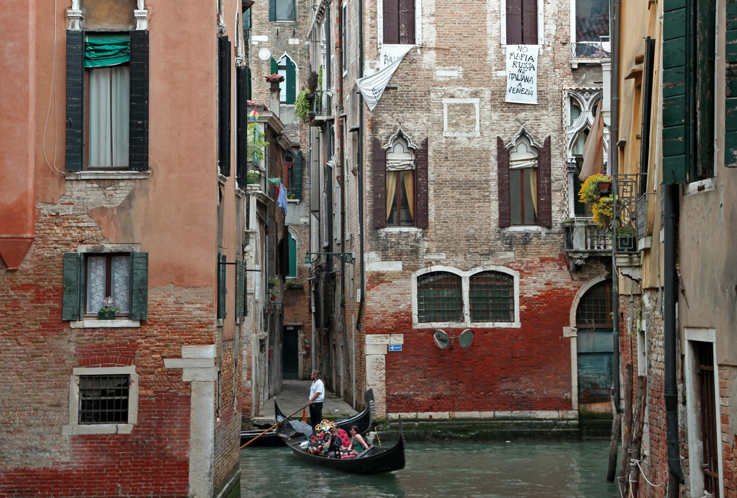 * * No Mafia ... Venedig gehört den .....  