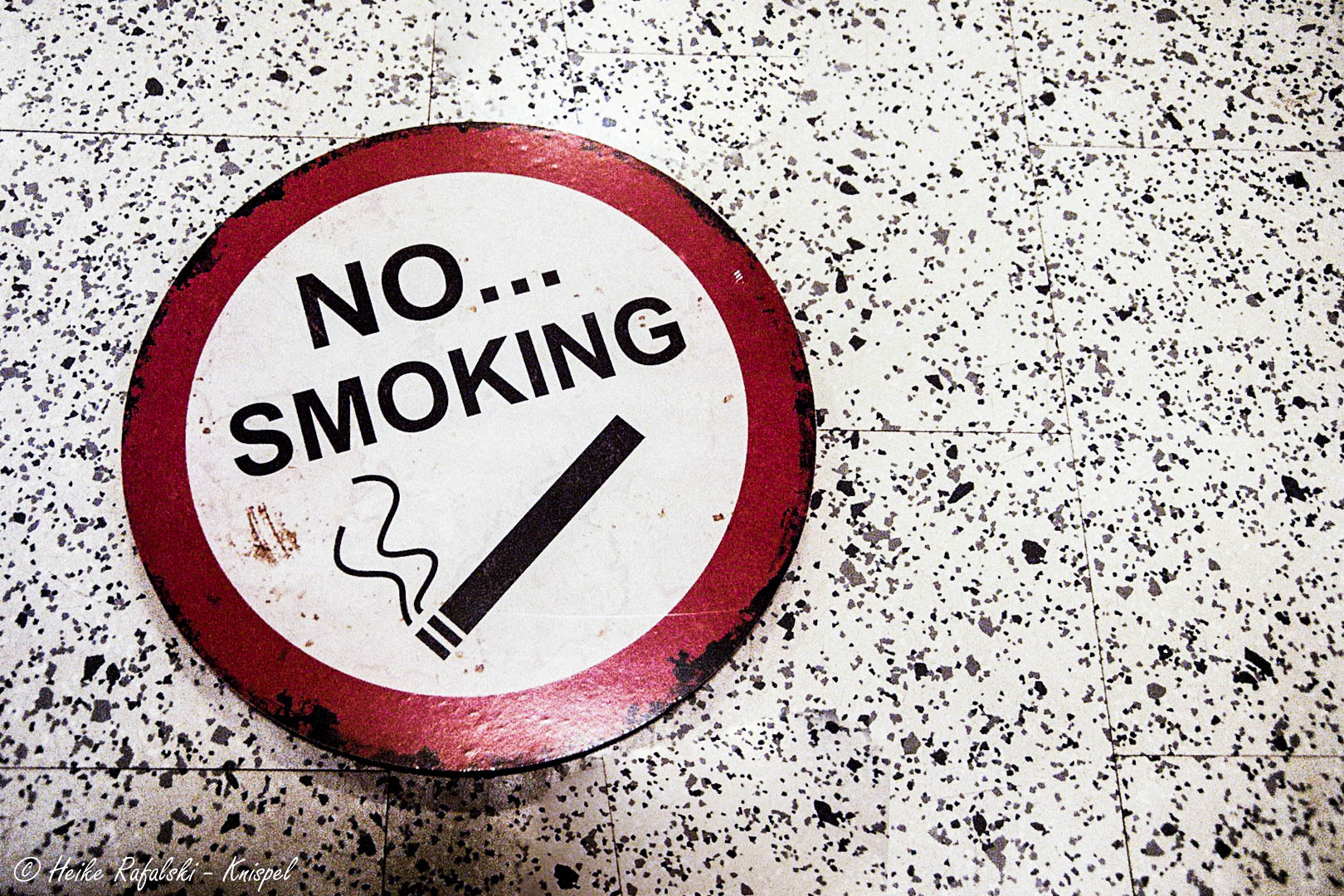 No smoking (analog)