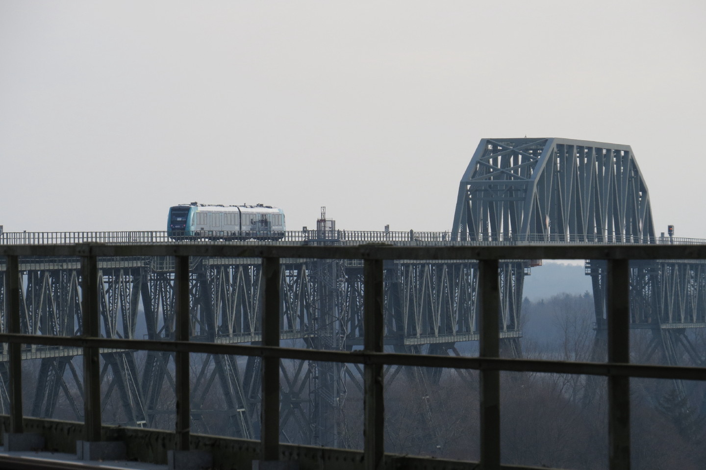 NOB auf der NOK-Brücke Hochdonn