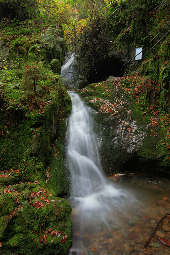 noblewomangrave waterfall