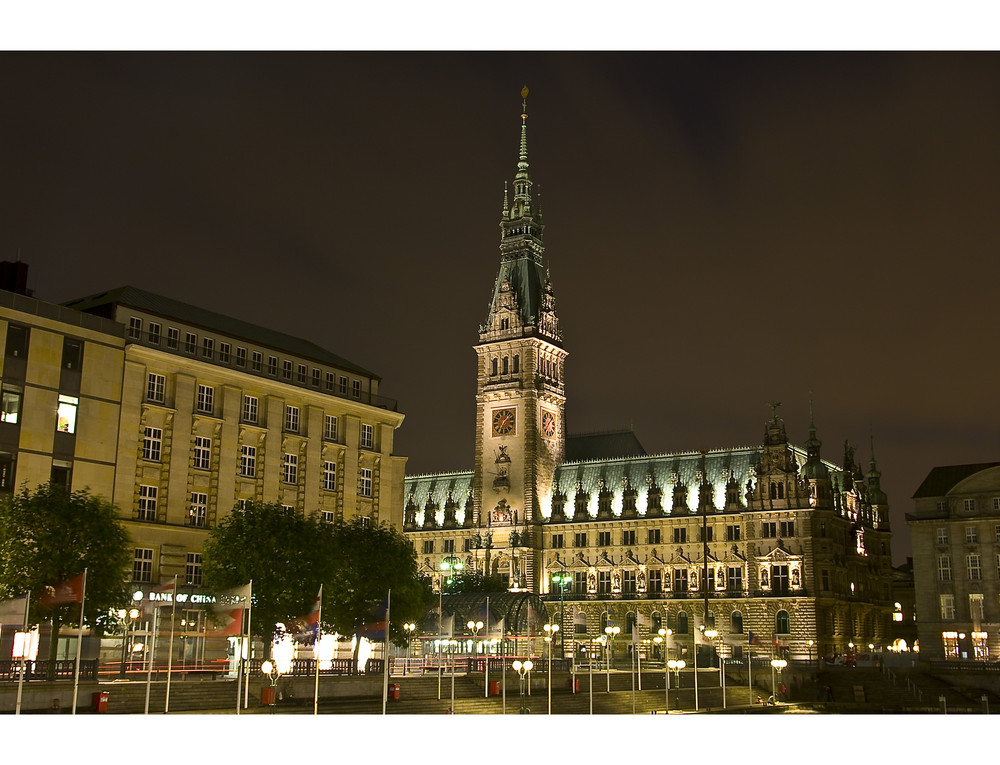 Noch ein Blick zum Rathaus