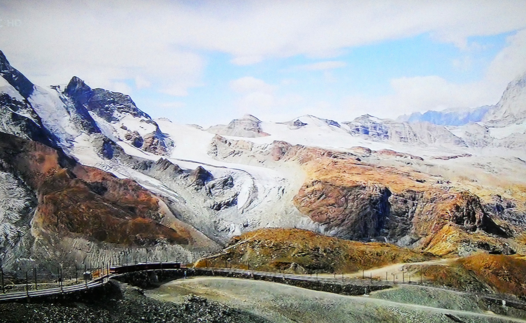 Noch ein Foto vom Gornergrat mit Bahn