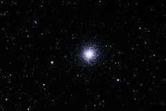 Noch ein Haufen Sterne, Kugelsternhaufen M13 im Sternbild Herkules