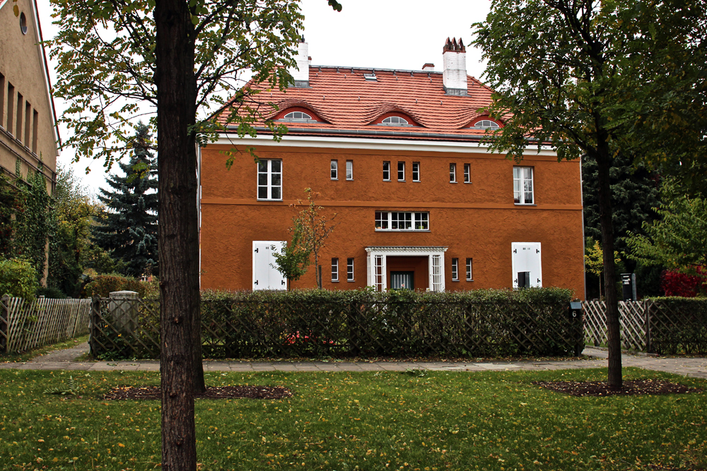 Noch ein Haus aus der Tuschkastensiedlung