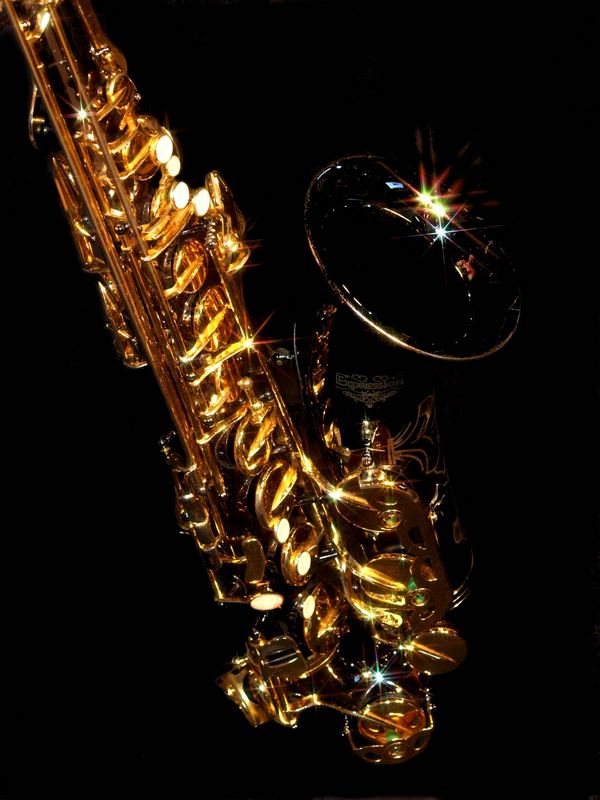 ... noch ein Saxophon