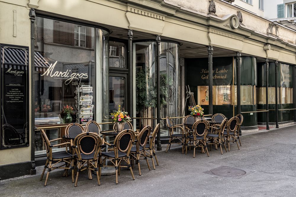 Noch ein wenig zu kalt um hier ein Café zu geniessen.