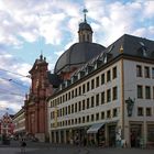 Noch einen Blick auf das rege Leben am frühen Abend in Würzburg…