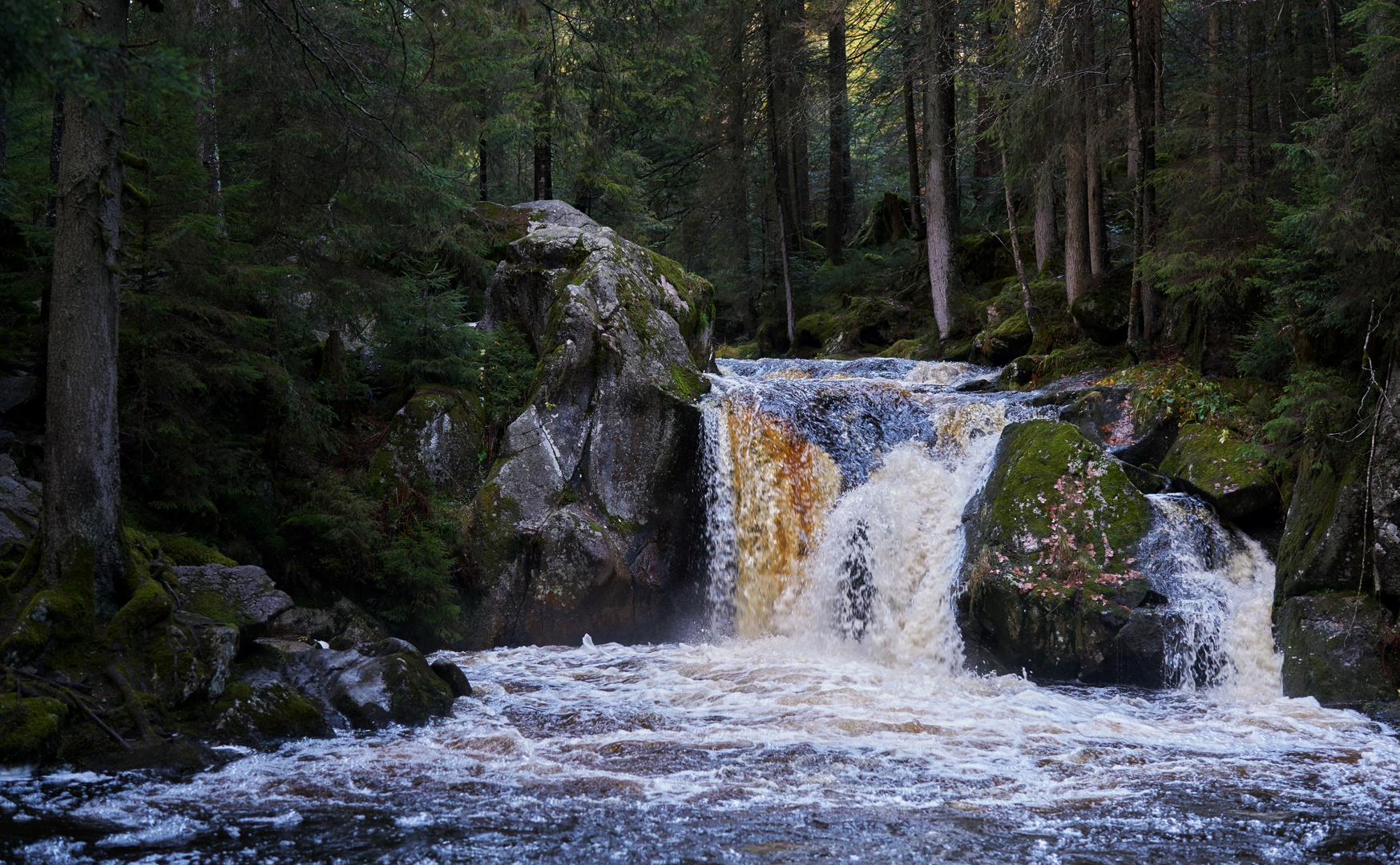 noch einmal der Wasserfall..