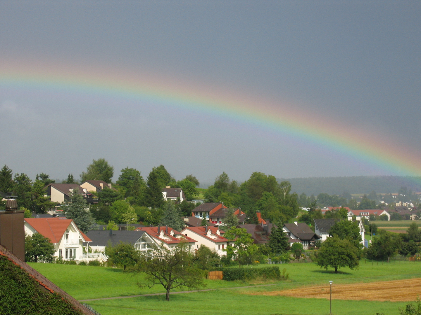 noch em Räge schiint d'Sunne