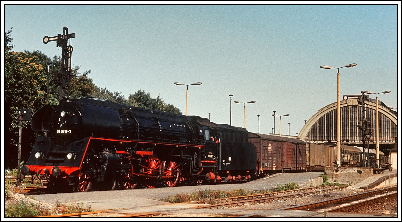 Noch mal Personenzug 8015 der wirklich kein Gex ist .....