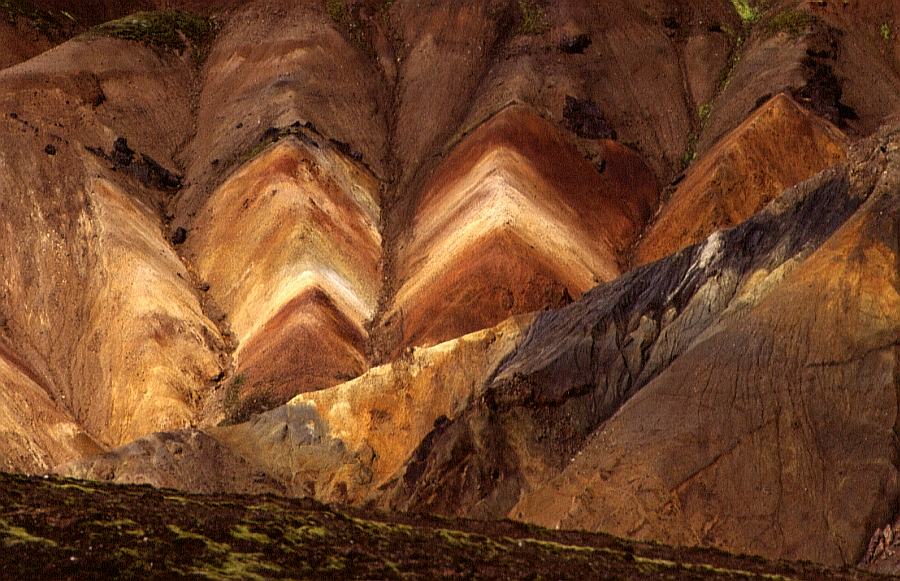 Noch mehr Formen und Farben am Laugavegur