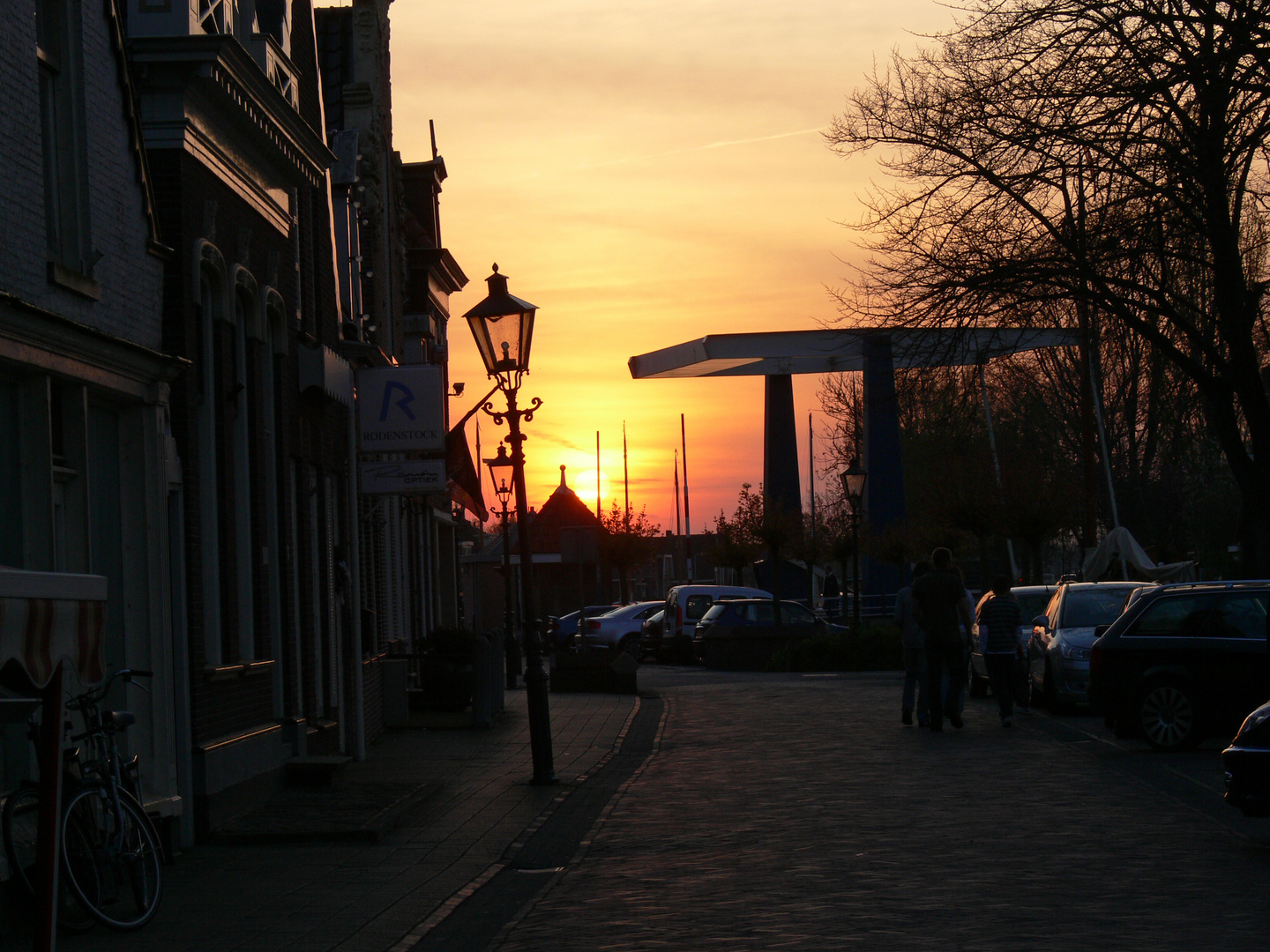 noch nichts los im Dorf